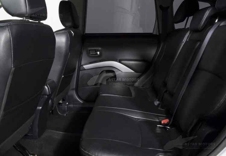 Mitsubishi Outlander III