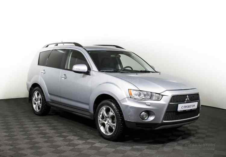 Mitsubishi Outlander III