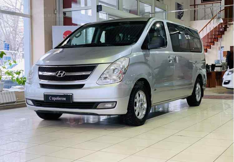 Hyundai Grand Starex