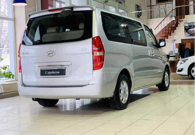 Hyundai Grand Starex