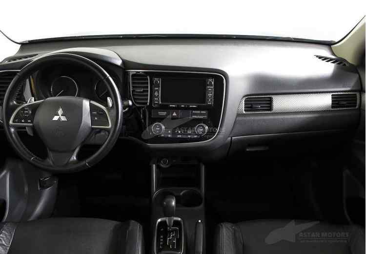 Mitsubishi Outlander III