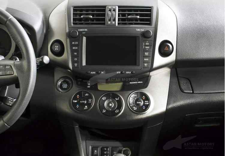 Toyota RAV4 IV (CA40)