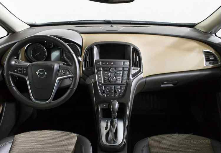 Opel Astra J Рестайлинг