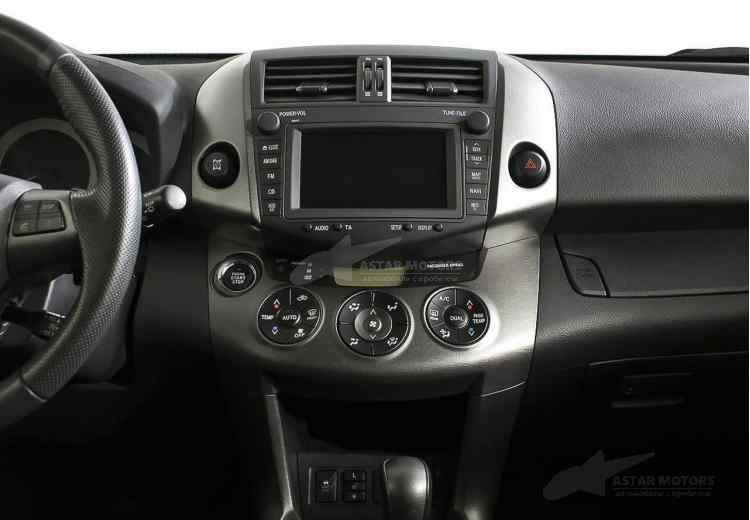 Toyota RAV4 IV (CA40)