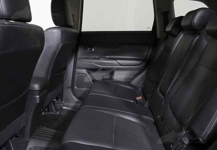 Mitsubishi Outlander III