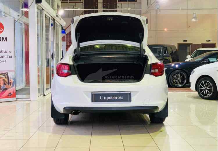 Opel Astra J Рестайлинг