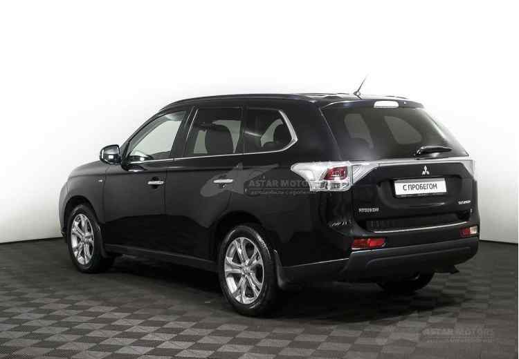 Mitsubishi Outlander III