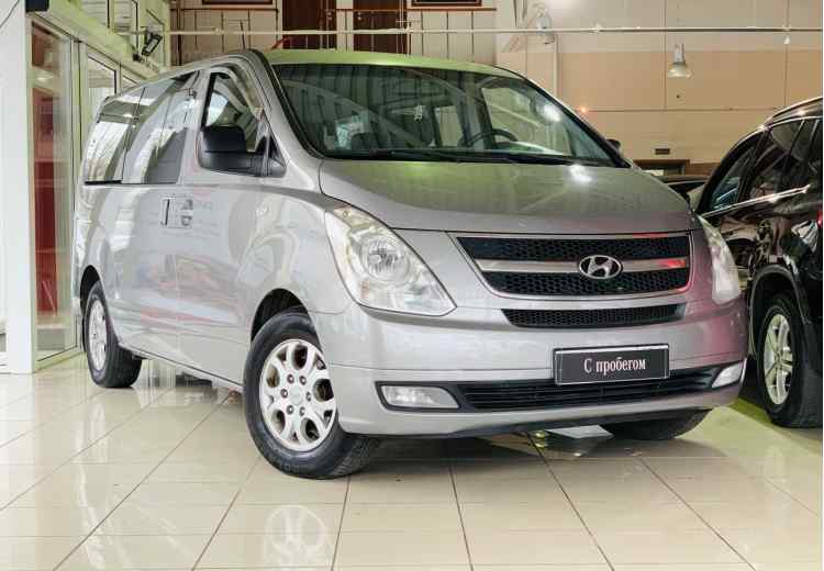 Hyundai Grand Starex