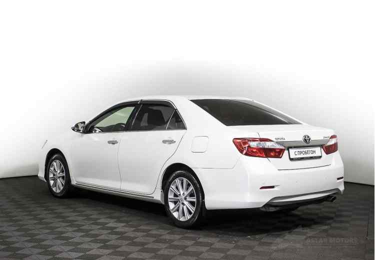 Toyota Camry VII (XV50)