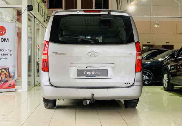 Hyundai Grand Starex