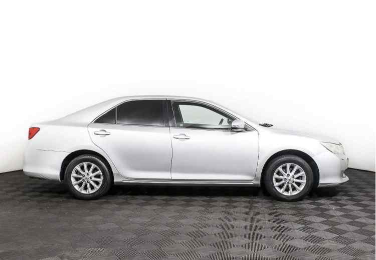 Toyota Camry VII (XV50)