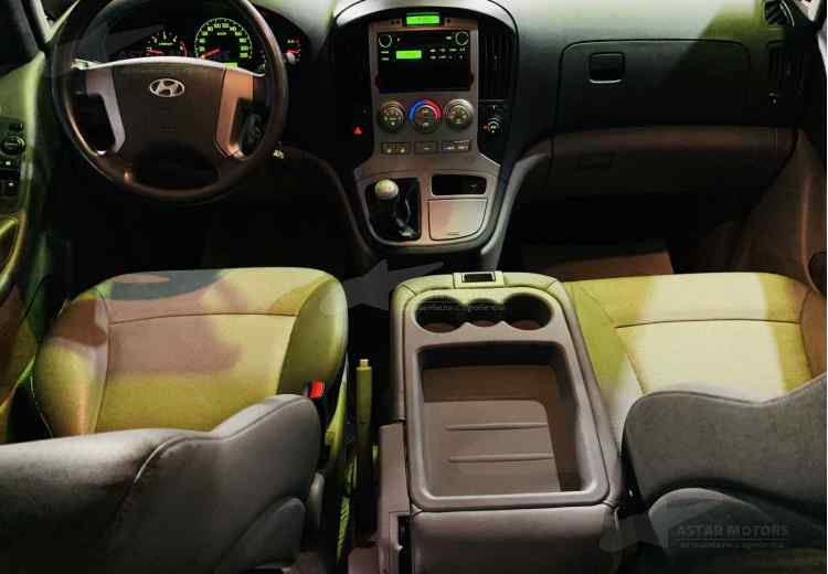 Hyundai Grand Starex