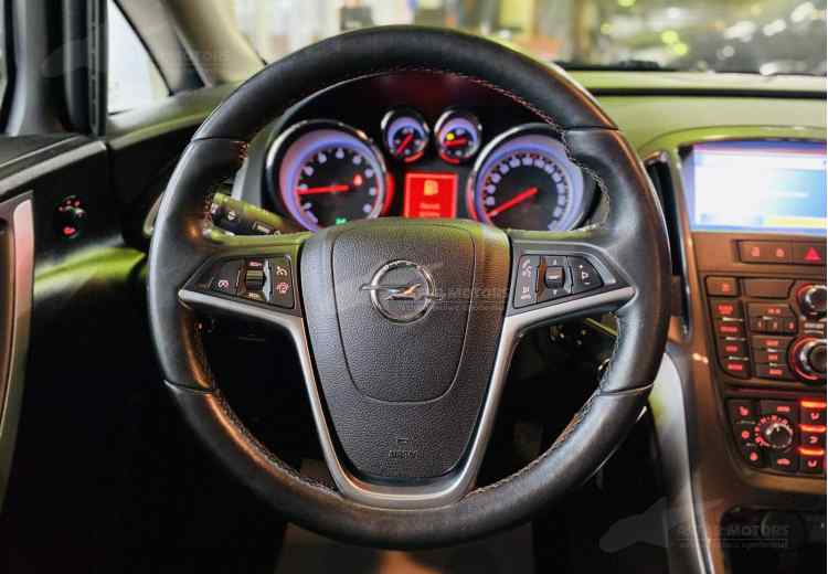 Opel Astra J Рестайлинг