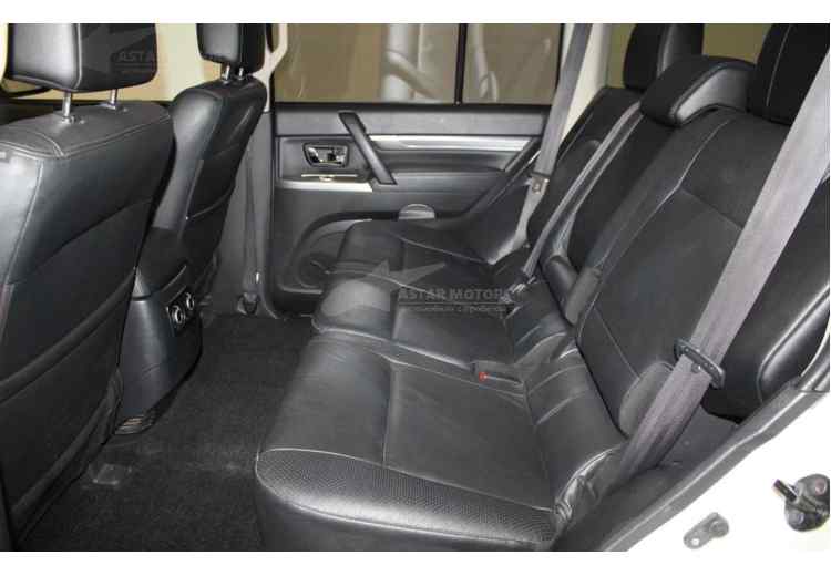 Mitsubishi Pajero IV Рестайлинг 2