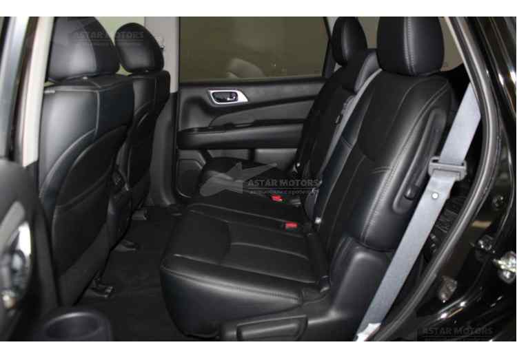 Nissan Pathfinder IV