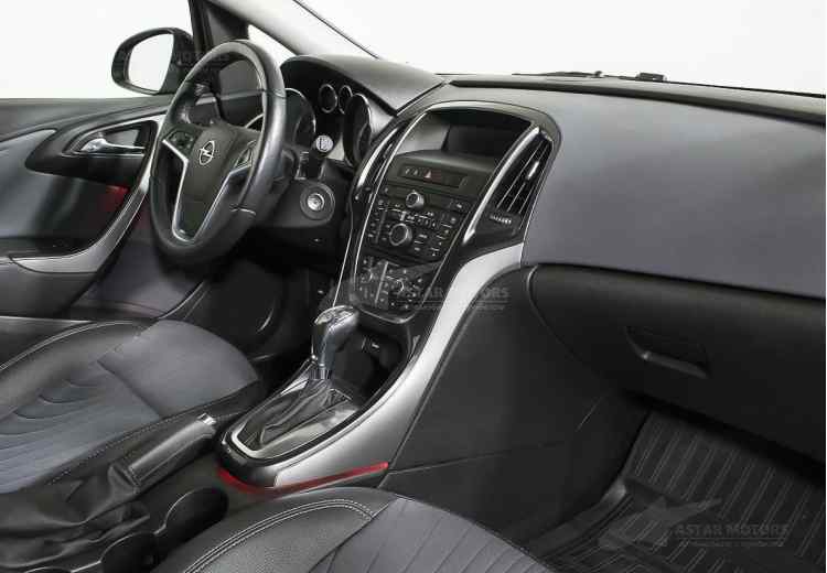 Opel Astra J Рестайлинг