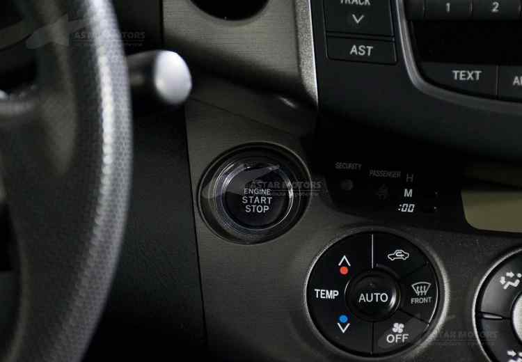 Toyota RAV4 IV (CA40)