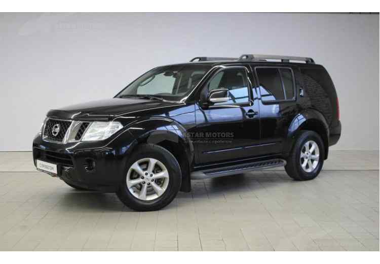 Nissan Pathfinder IV
