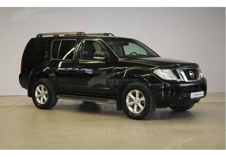 Nissan Pathfinder IV