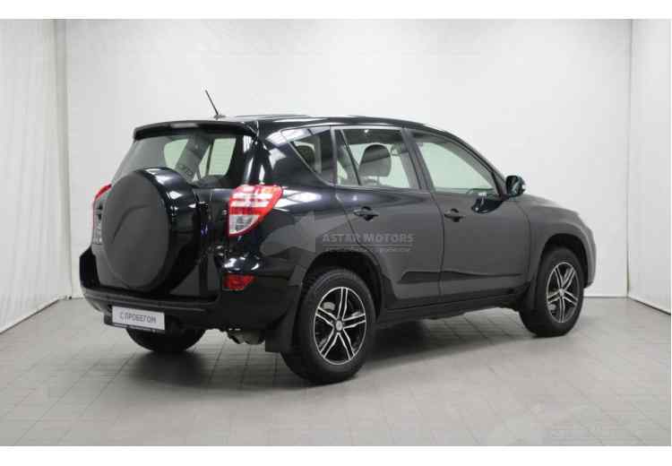 Toyota RAV4 IV (CA40)