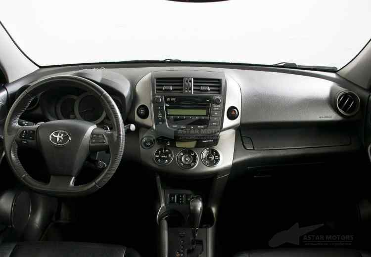 Toyota RAV4 IV (CA40)