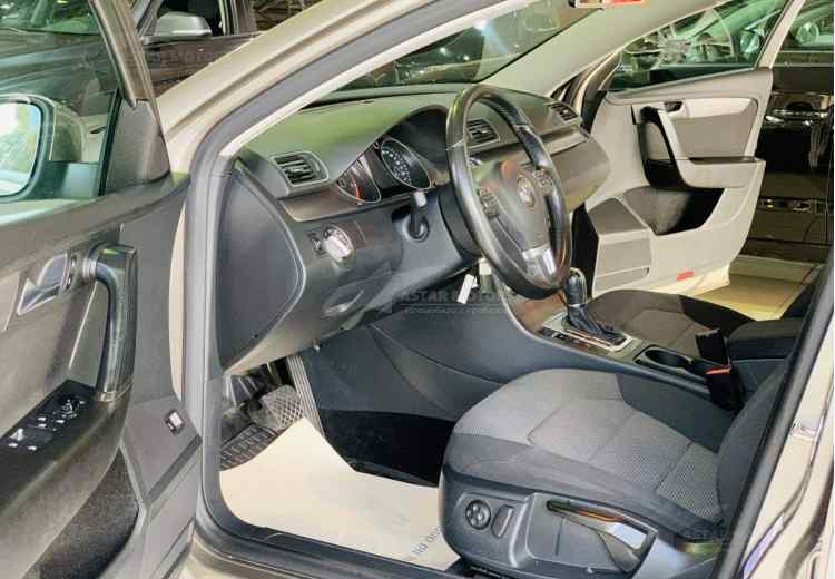 Volkswagen Passat B7