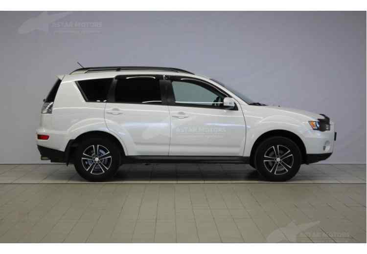 Mitsubishi Outlander III