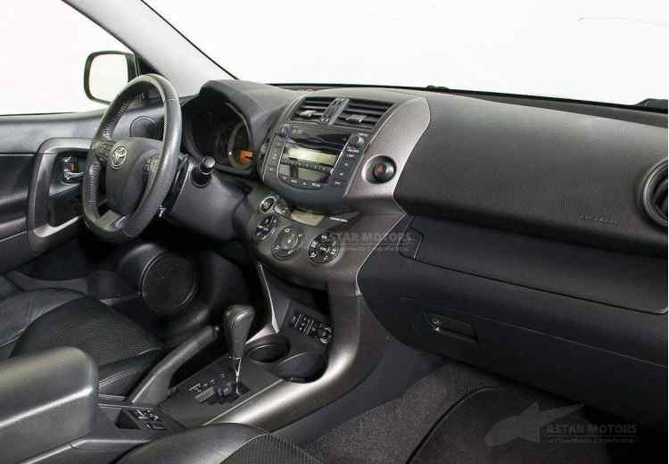 Toyota RAV4 IV (CA40)