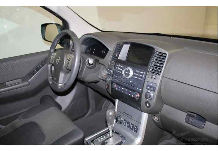 Nissan Pathfinder IV