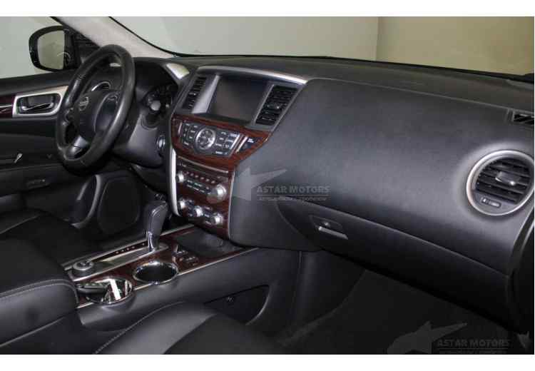 Nissan Pathfinder IV