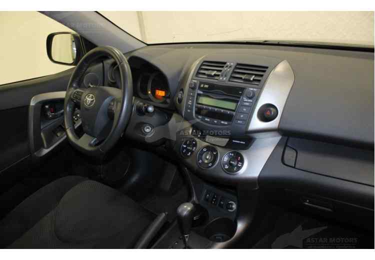 Toyota RAV4 IV (CA40)