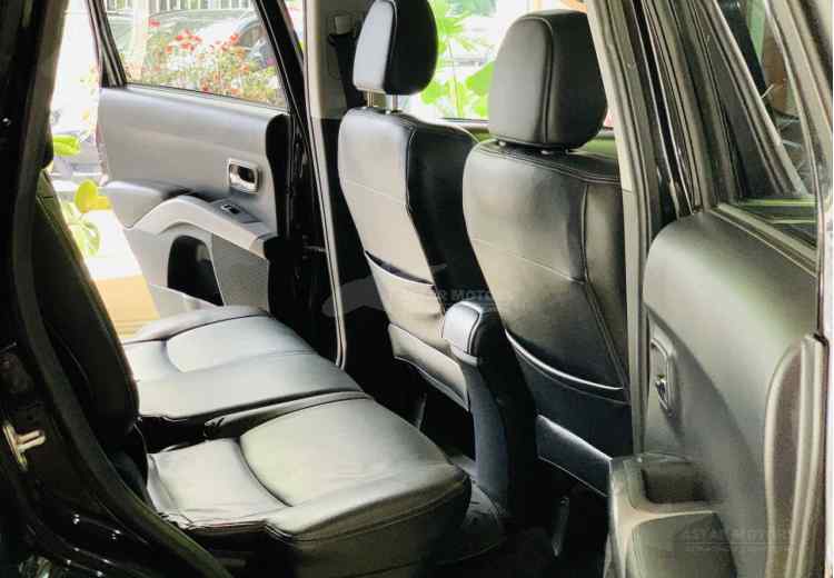 Mitsubishi Outlander II