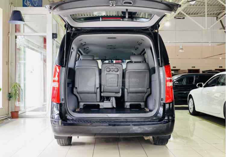 Hyundai Grand Starex