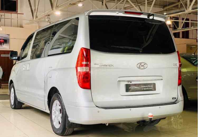 Hyundai Grand Starex