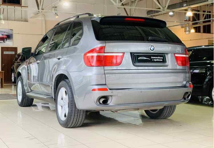 BMW X5 II (E70)