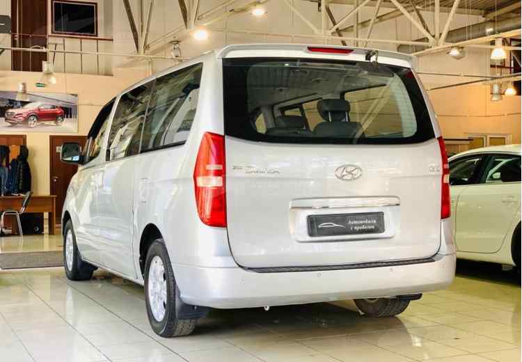 Hyundai Grand Starex