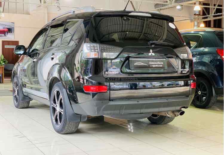 Mitsubishi Outlander II