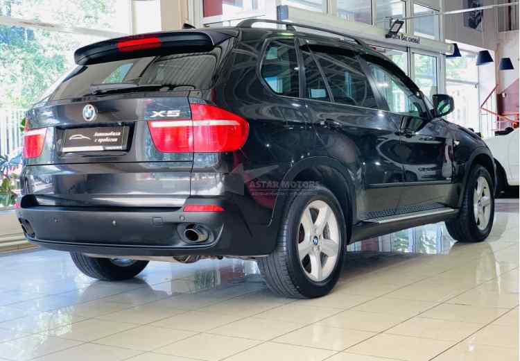 BMW X5 II (E70)