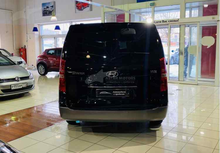 Hyundai Grand Starex