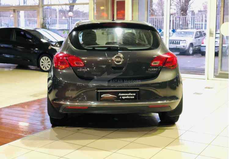 Opel Astra J Рестайлинг