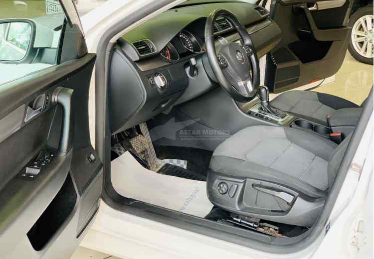 Volkswagen Passat B7