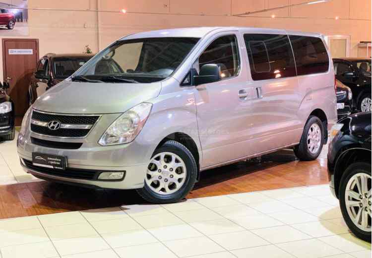 Hyundai Grand Starex