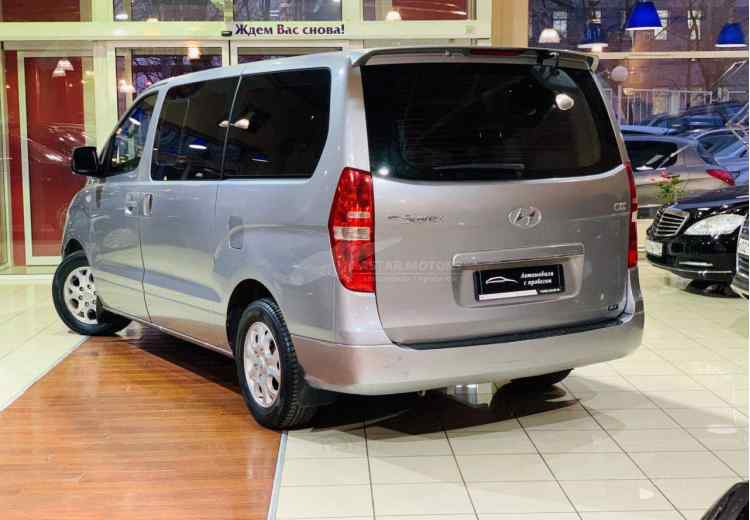 Hyundai Grand Starex