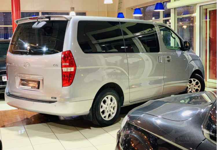 Hyundai Grand Starex