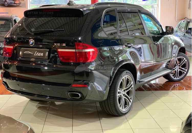 BMW X5 II (E70)