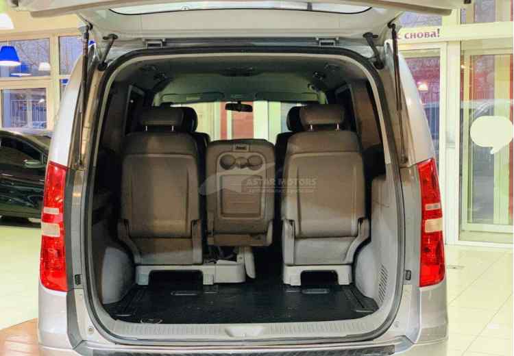 Hyundai Grand Starex