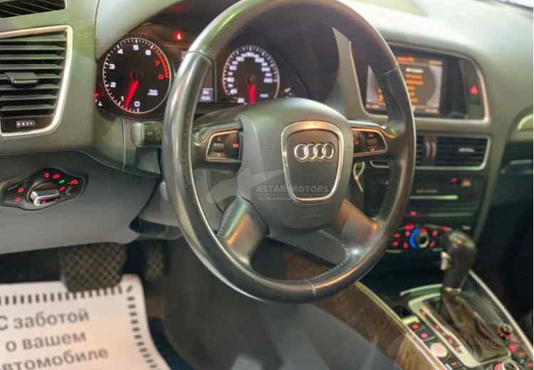 Audi Q5 I (8R)