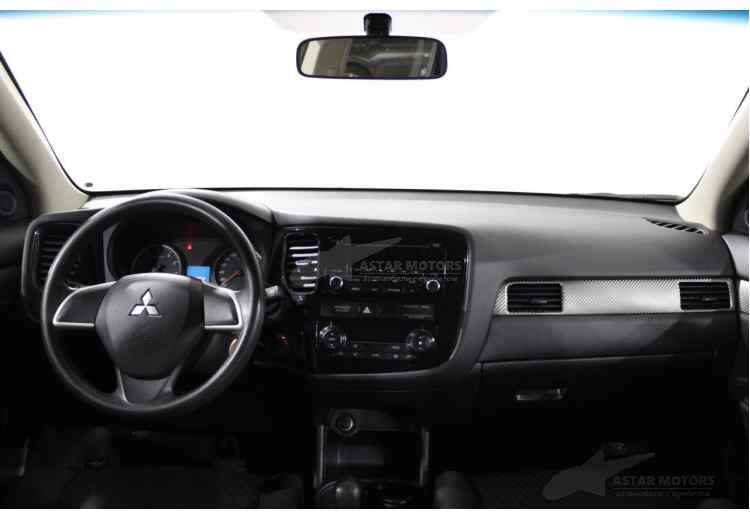 Mitsubishi Outlander III