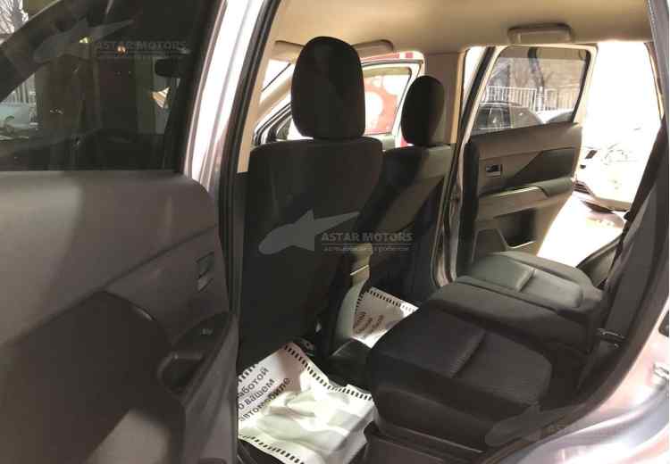 Mitsubishi Outlander III