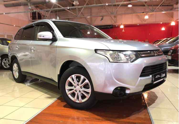 Mitsubishi Outlander III